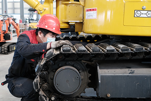 小土方工程對小型挖掘機的需求量越來越多你知道為什么嗎？